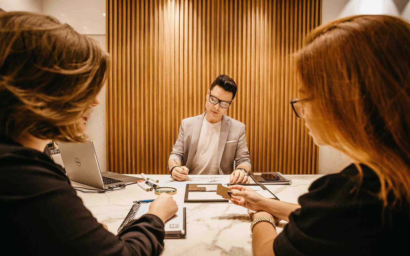 https://networkspotlights.com/wp-content/uploads/2020/08/service_01.jpg